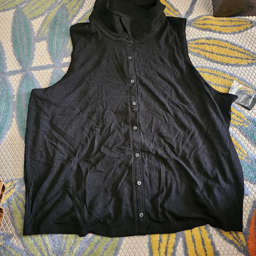 Brand new sleeveless top